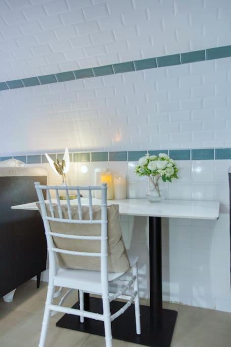 Le Nid Parisien Triplex Cosy Et Chaleureux Apartment Exterior photo