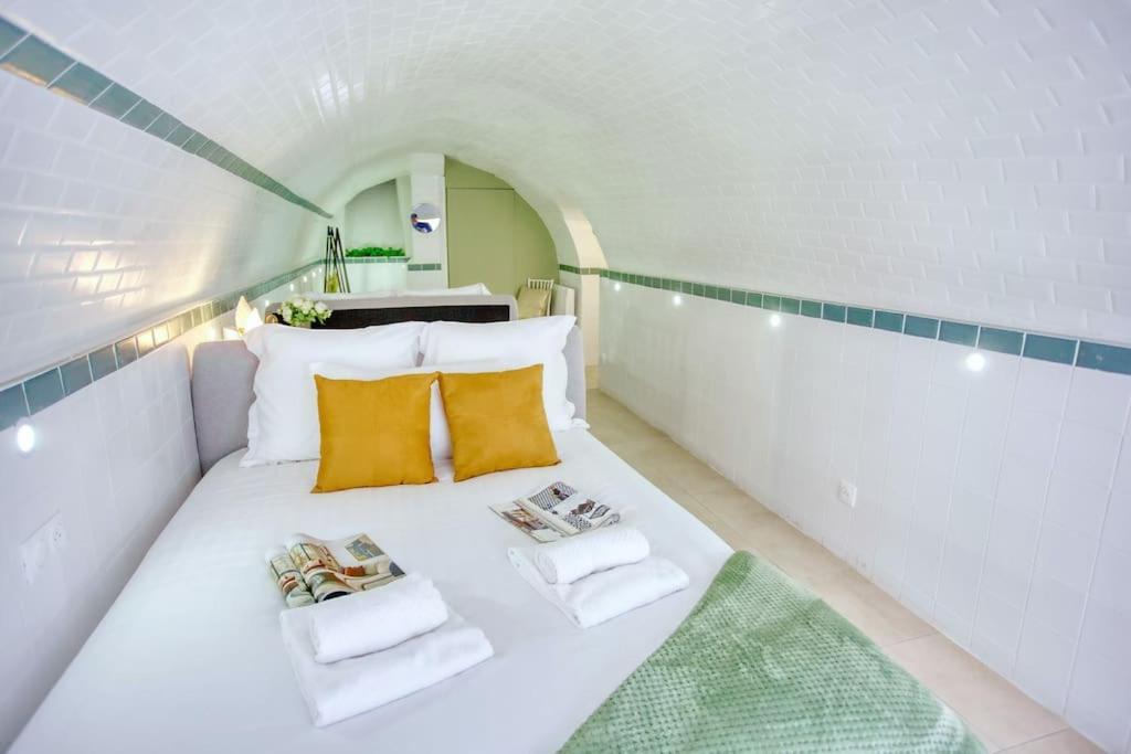Le Nid Parisien Triplex Cosy Et Chaleureux Apartment Exterior photo