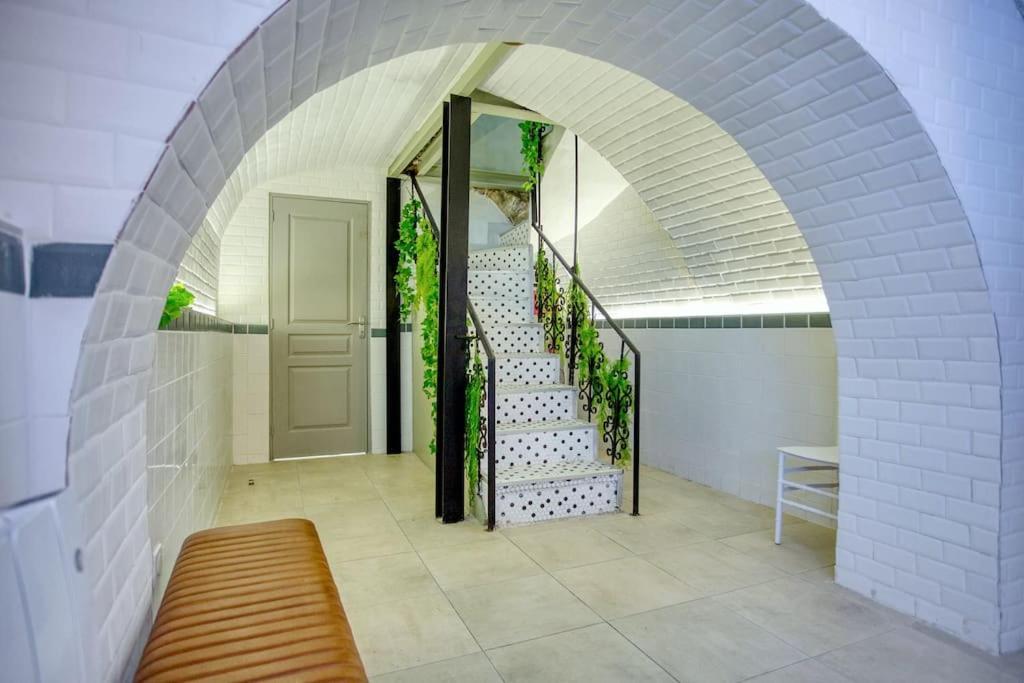 Le Nid Parisien Triplex Cosy Et Chaleureux Apartment Exterior photo