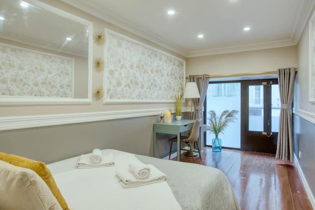 Le Nid Parisien Triplex Cosy Et Chaleureux Apartment Exterior photo
