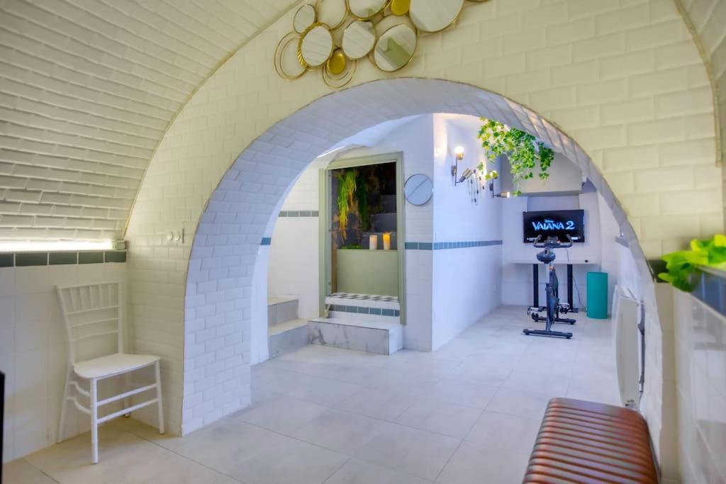 Le Nid Parisien Triplex Cosy Et Chaleureux Apartment Exterior photo