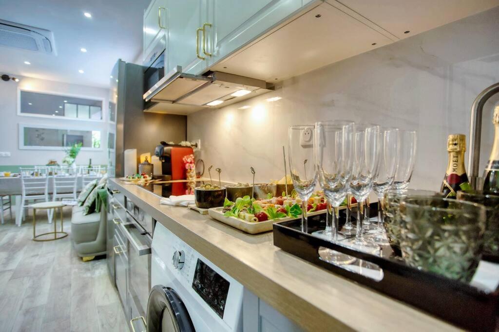 Le Nid Parisien Triplex Cosy Et Chaleureux Apartment Exterior photo